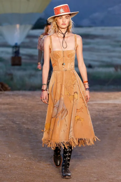 Look 40